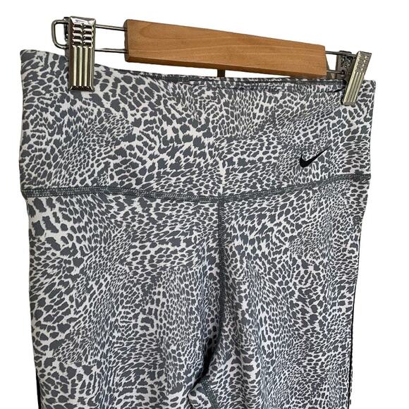 NIKE Dri-Fit Leopard Print 7/8 Leggings High Waist Athletic Womens Small Gym - Picture 2 of 7